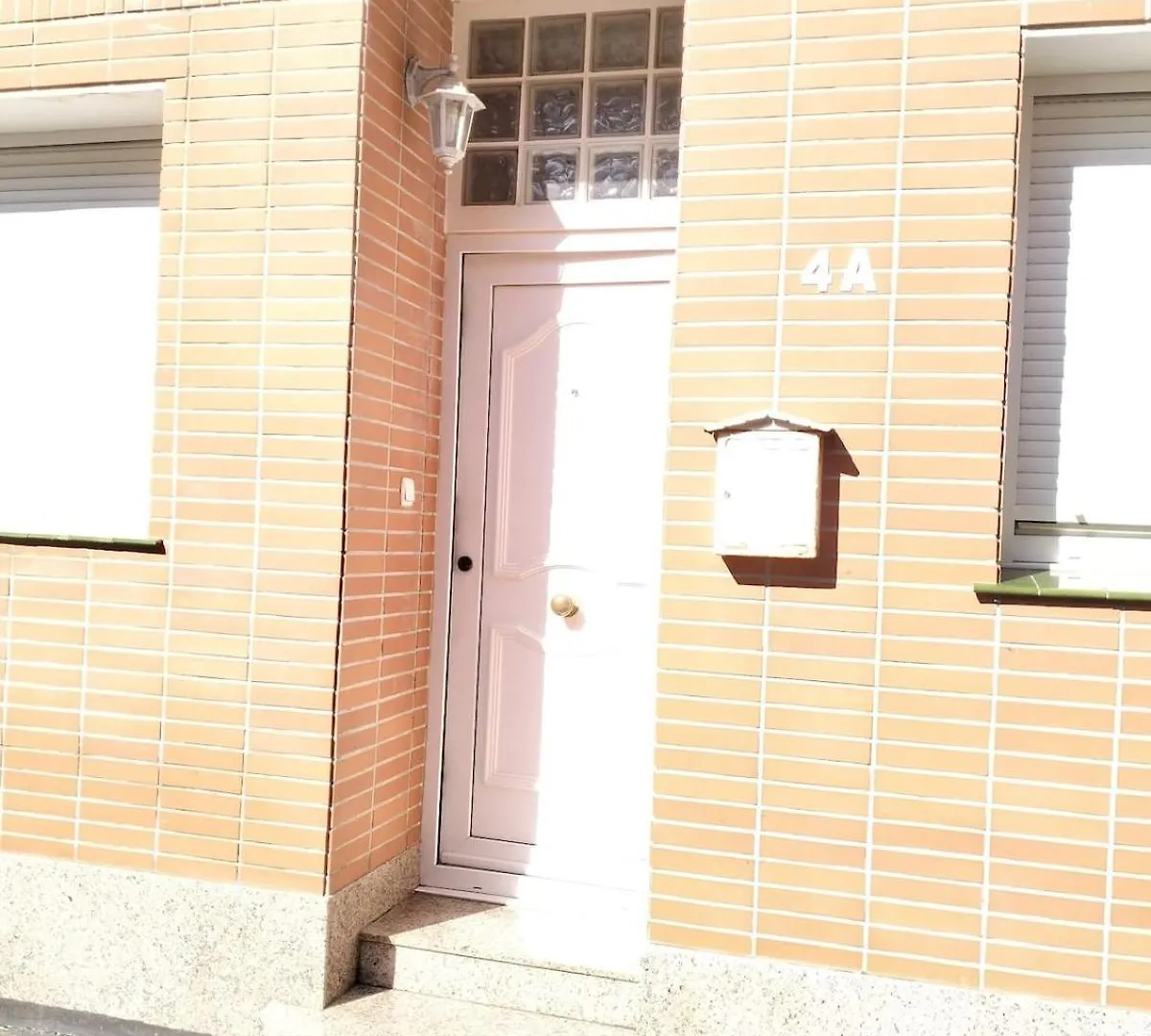 Apartment With Separate Entrance And Private Parking Getxo