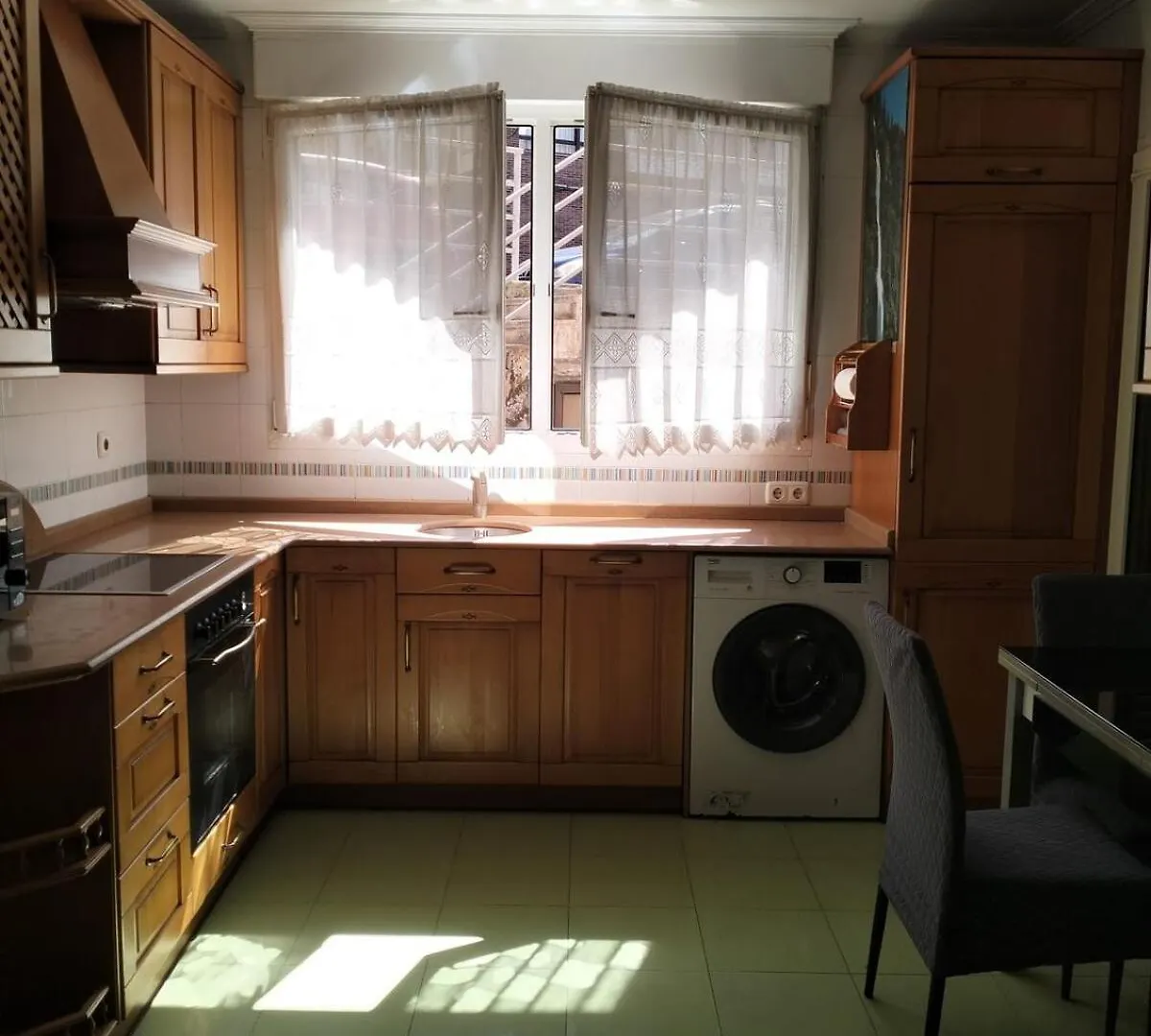 Apartment With Separate Entrance And Private Parking Getxo 0*,  Spanien