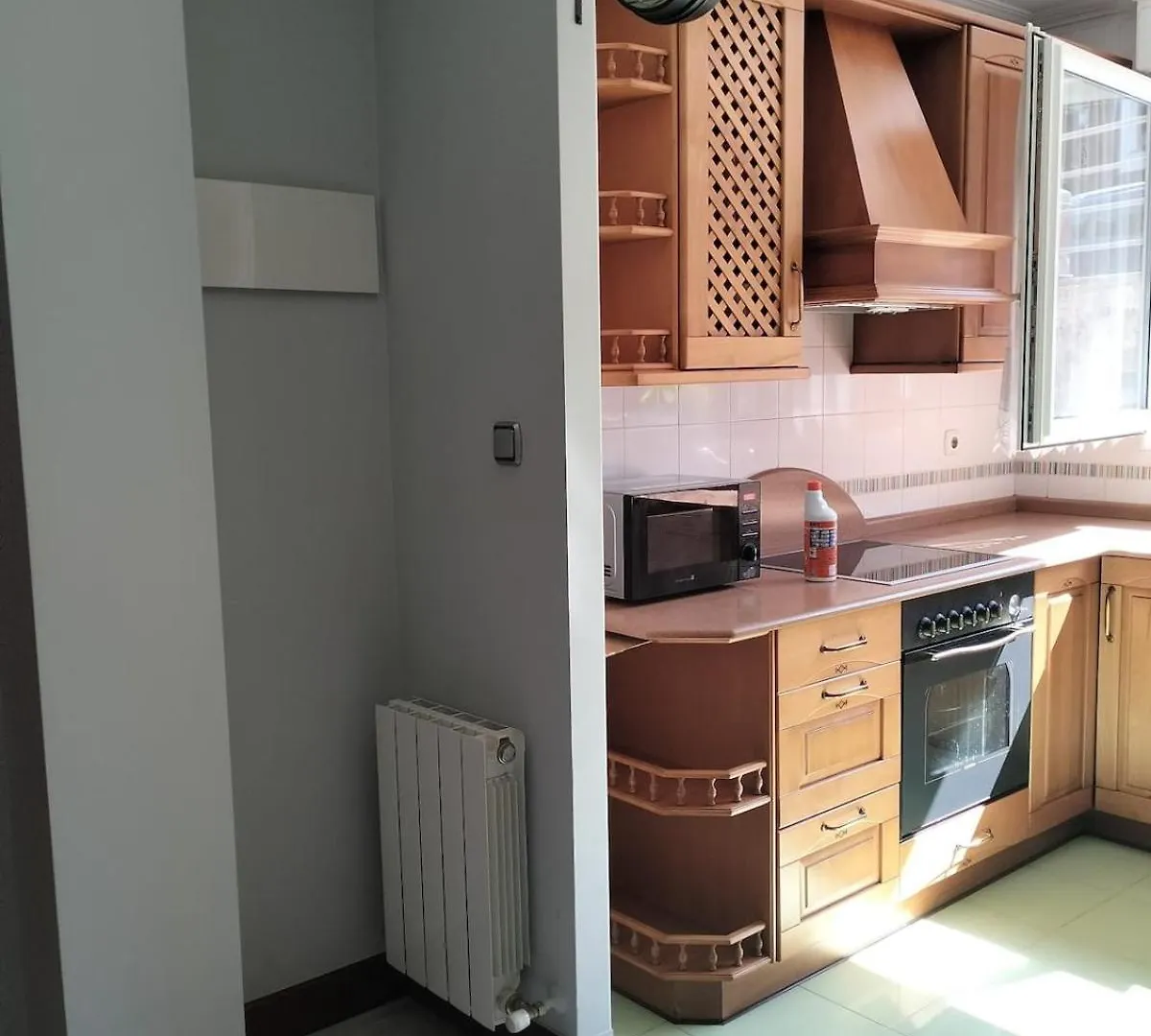 Apartment With Separate Entrance And Private Parking Getxo